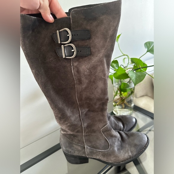 Born Basil Boots Gray Distressed Suede Leather Knee High Gothic Grunge Size 8.5 - Picture 1 of 8